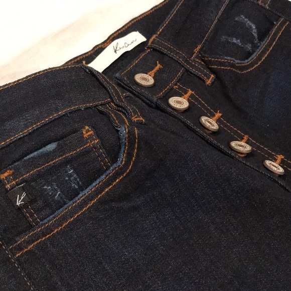 NWOT KanCan High Rise Destructed Dark Wash Button Stretch Skinny Jeans 5/26 - Picture 7 of 11